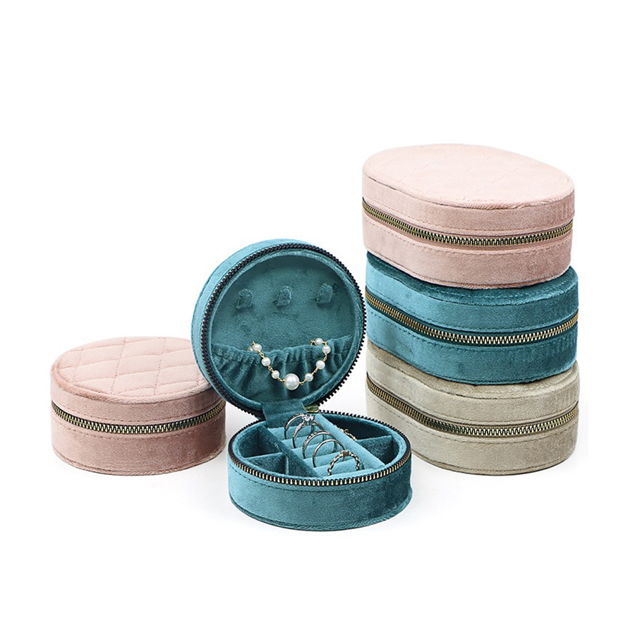 ラウンドダイヤモンドベルベットトラベルジュエリーボックスイヤ - Accessories Travel Jewelry Box のレビューと価格